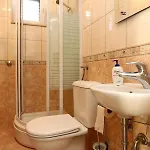 With Parking Space Stanici, - 10324 *