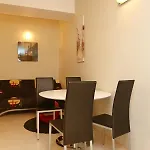 With Parking Space Stanici, - 10324 * أوميس