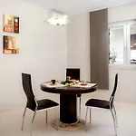 With Parking Space Stanici, - 10324 أوميس