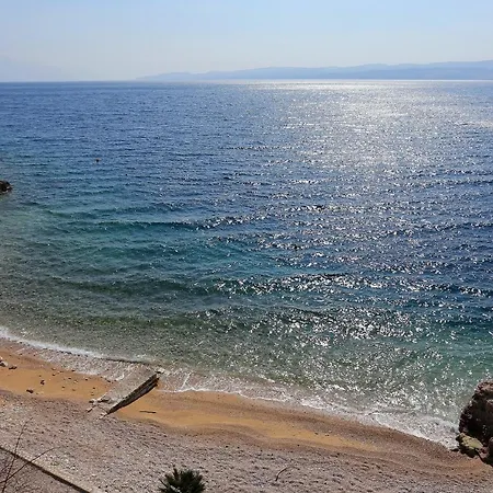 With Parking Space Stanici, - 10324 * אומיס