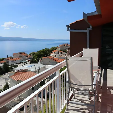 With Parking Space Stanici, - 10324 *